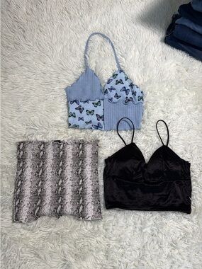 SHEIN Light Blue Butterfly Patchwork Ribbed Halter Crop Top